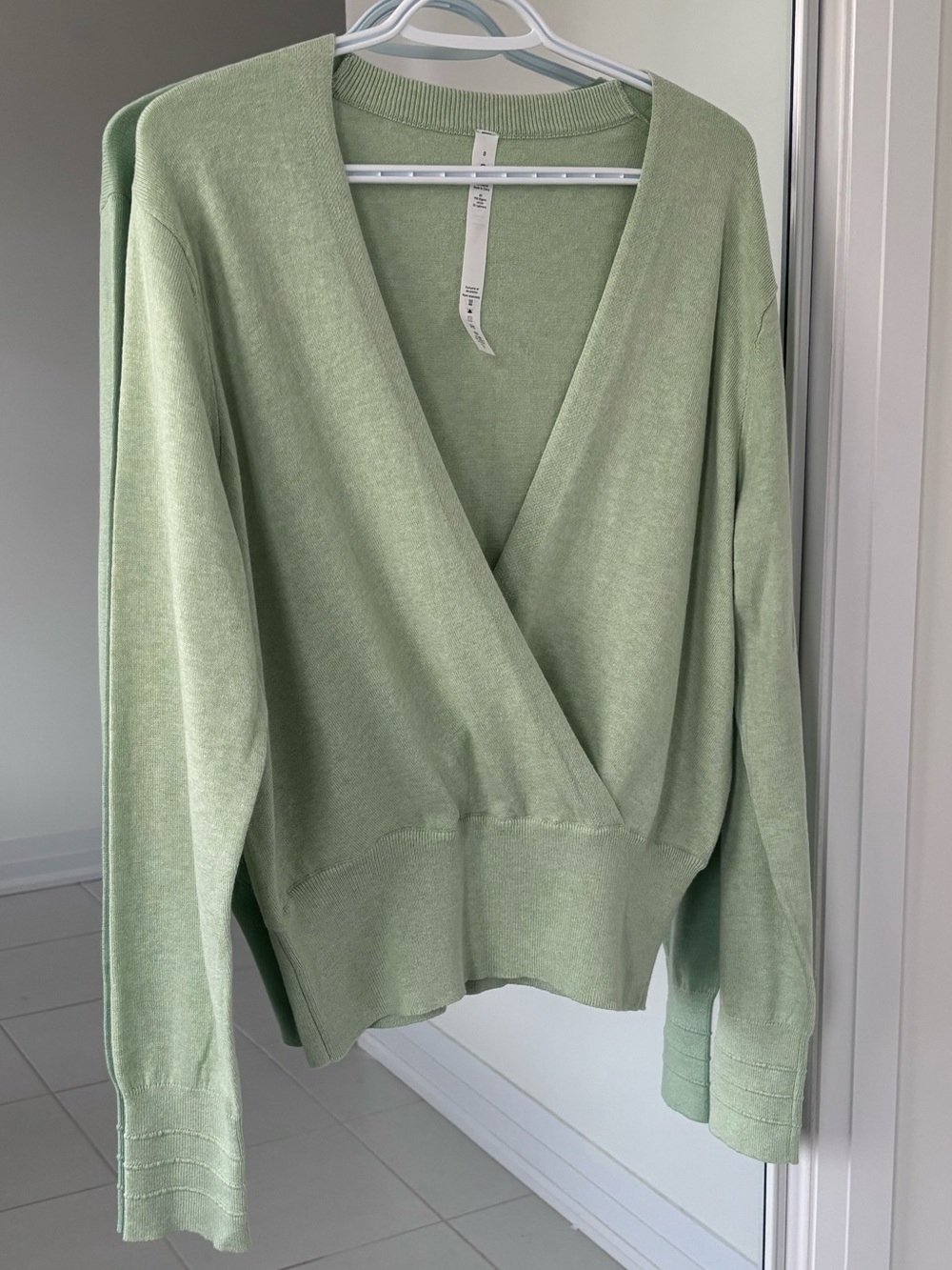 Lululemon Crossover Ribbed Waist Sweater in Heathered Creamy Mint